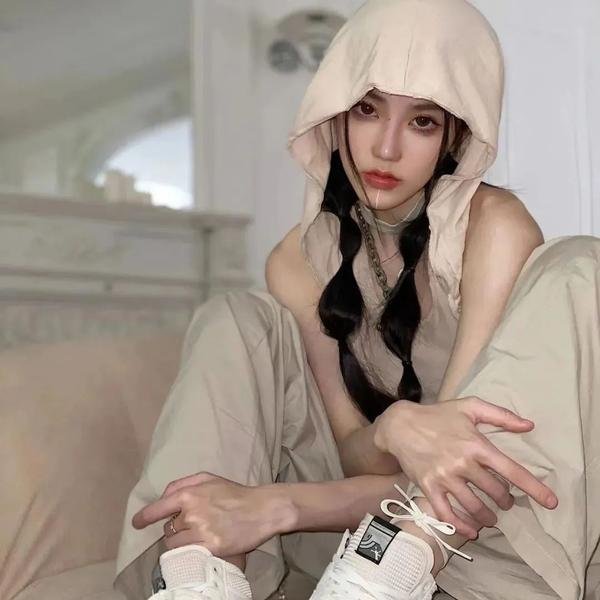 好女三头瞒